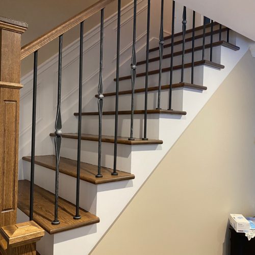 installation-escalier-rampe-bois-et-metal-2